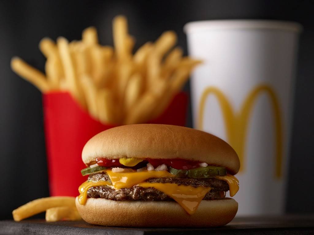 McDonalds | cafe | 626 W Union Hills Dr, Phoenix, AZ 85027, USA | 6235809550 OR +1 623-580-9550