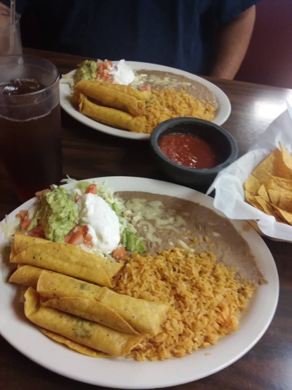 El Rey Azteca Mexican Restaurant | restaurant | 60 Dixon Springs Hwy, Carthage, TN 37030, USA | 6157351336 OR +1 615-735-1336