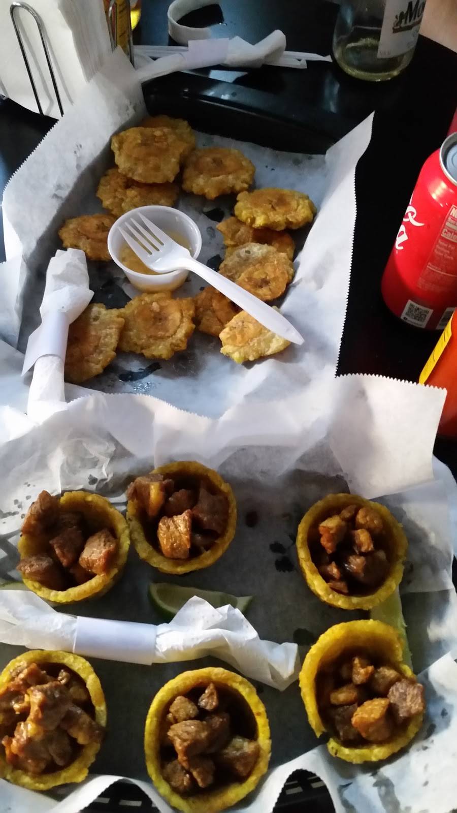 El Cantinflas | restaurant | 110 W Dauphin St, Philadelphia, PA 19133, USA | 2157392570 OR +1 215-739-2570