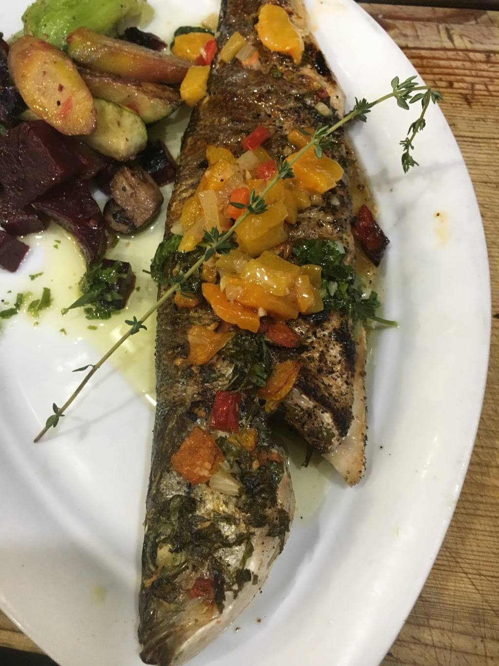 Restaurant Viana-Sol | restaurant | 5428 Boulevard Cousineau, Saint-Hubert, QC J3Y 7J8, Canada | 4504624920 OR +1 450-462-4920