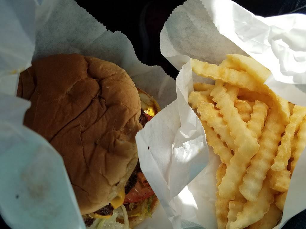 Shaffers Drive-In | restaurant | 109 OK-16, Beggs, OK 74421, USA | 9182674437 OR +1 918-267-4437