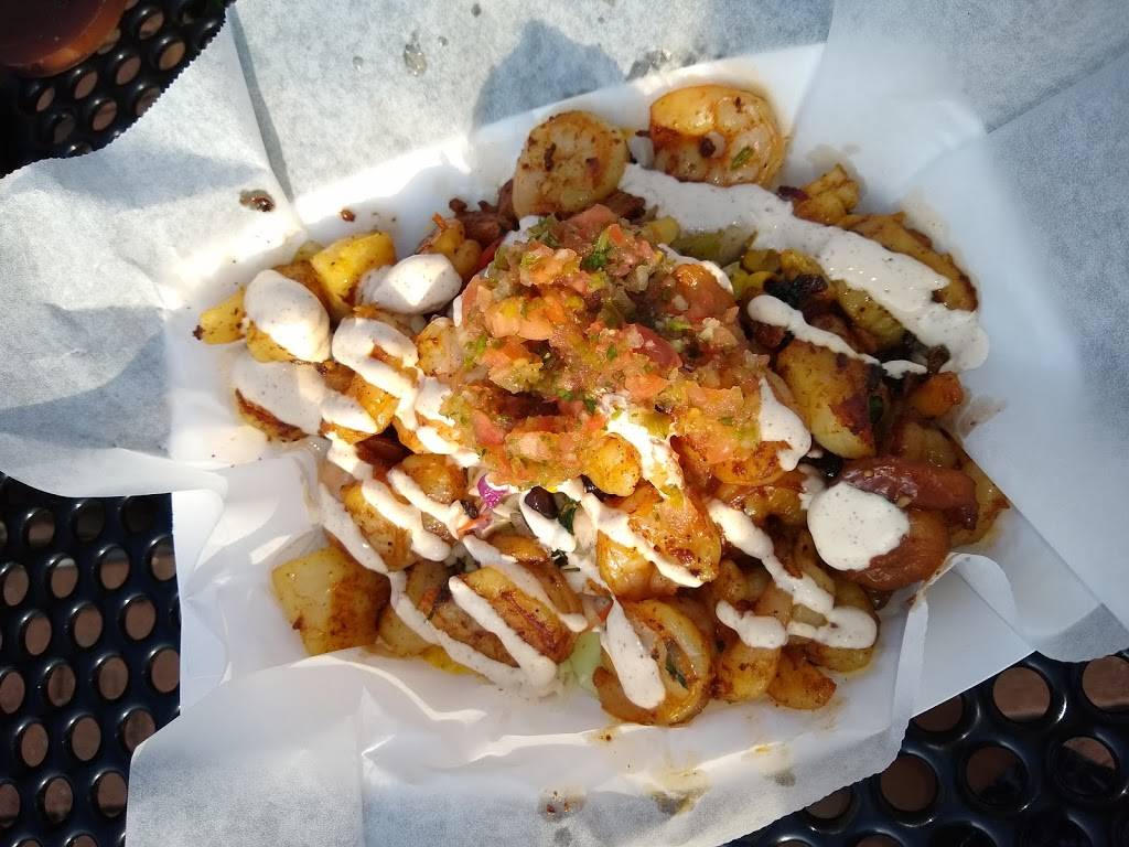 Off The Hook | restaurant | 16 Central Ave, Dunkirk, NY 14048, USA | 7163636010 OR +1 716-363-6010