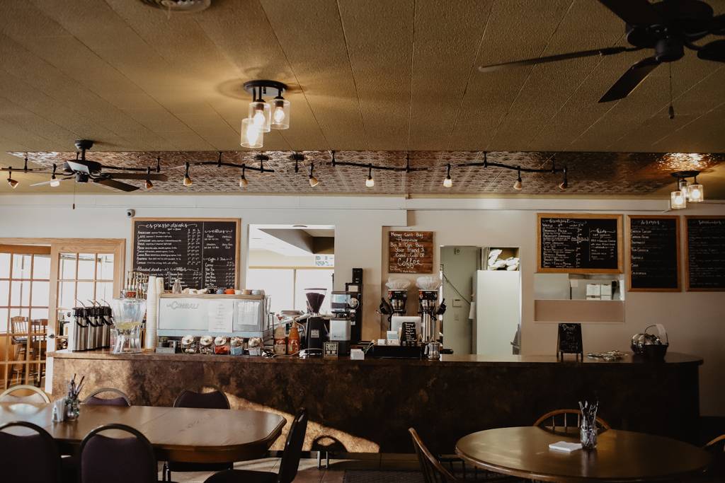 The Grounds on the Green | cafe | 15256 US-12, Cokato, MN 55321, USA | 3202862423 OR +1 320-286-2423