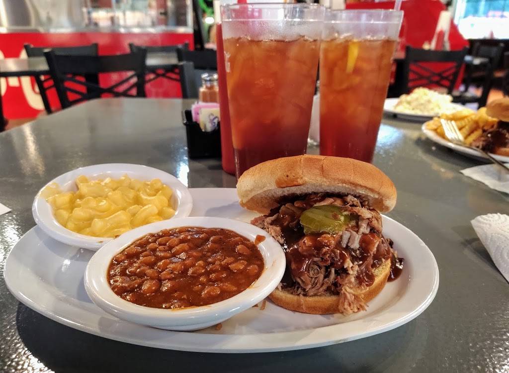 Kens Barbeque | restaurant | 2675 2nd Ave E, Oneonta, AL 35121, USA | 2052747267 OR +1 205-274-7267