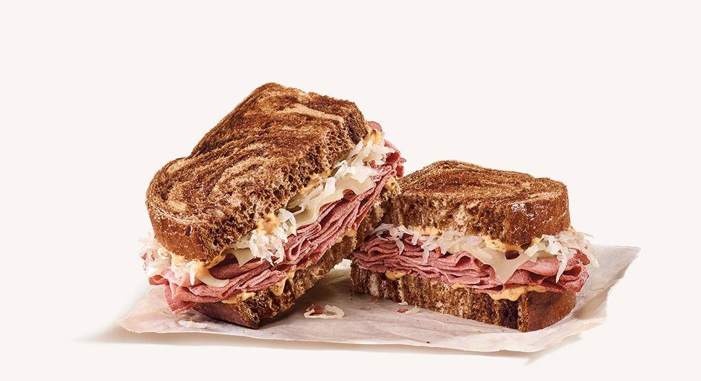 Arbys | restaurant | 965 N Riverside Dr, Clarksville, TN 37040, USA | 9316451100 OR +1 931-645-1100