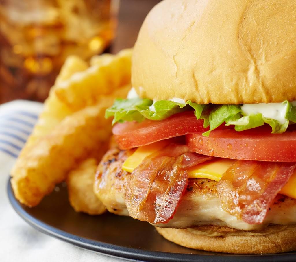 Zaxbys Chicken Fingers & Buffalo Wings | restaurant | 2099 W Evans St, Florence, SC 29501, USA | 8436655200 OR +1 843-665-5200
