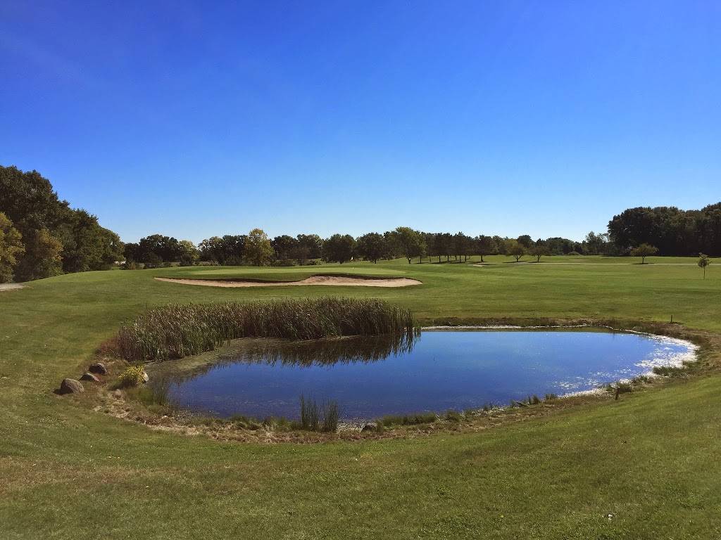 Koshkonong Mounds Country Club | restaurant | W7670 Koshkonong Mounds Rd, Fort Atkinson, WI 53538, USA | 9205632823 OR +1 920-563-2823