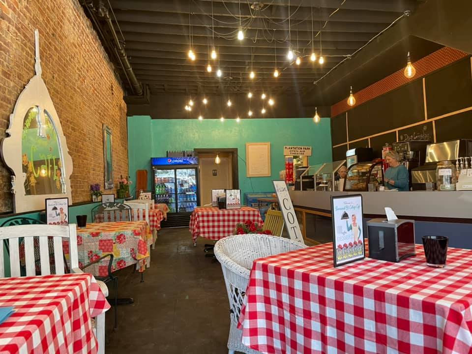 Savannah Ks Cottage Cafe | restaurant | 108 E Main St, Horse Cave, KY 42749, USA | 2704019910 OR +1 270-401-9910