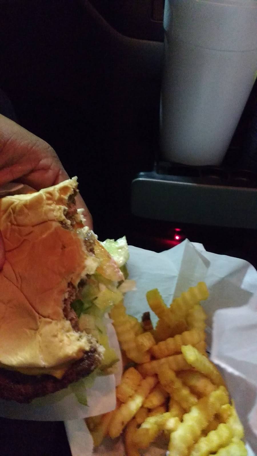 Shaffers Drive-In | restaurant | 109 OK-16, Beggs, OK 74421, USA | 9182674437 OR +1 918-267-4437