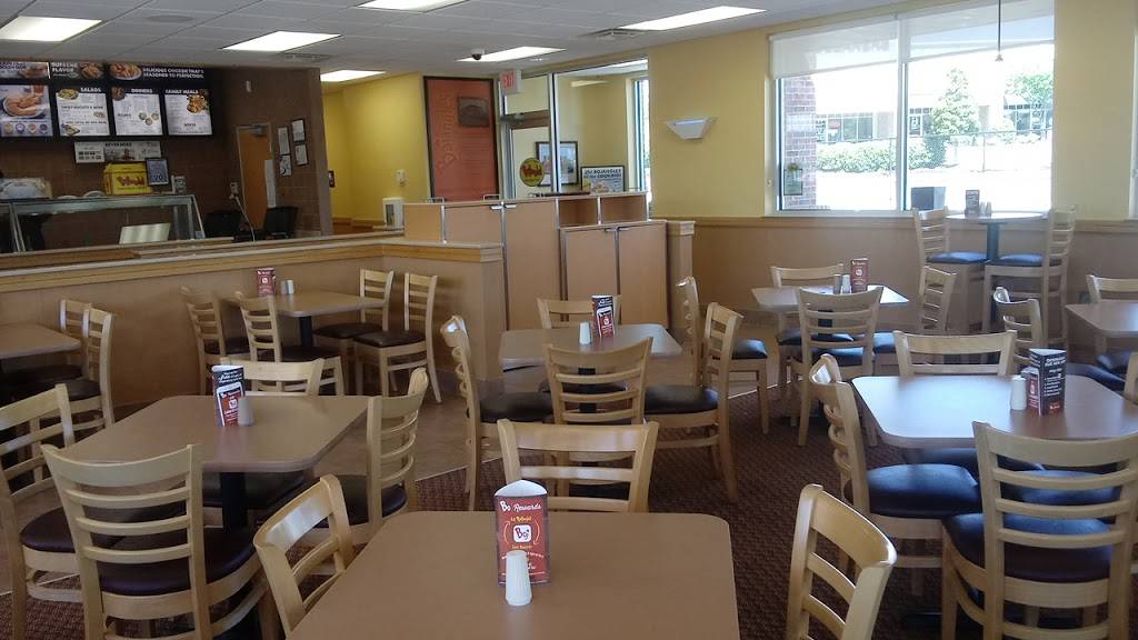 Bojangles Famous Chicken n Biscuits | restaurant | 2121 Friendship Rd, Flowery Branch, GA 30542, USA | 7709656486 OR +1 770-965-6486