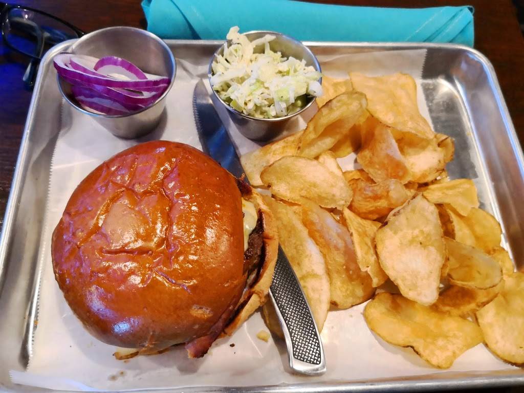 The Rim | restaurant | 295 E Renfro St, Burleson, TX 76028, USA | 8177207707 OR +1 817-720-7707