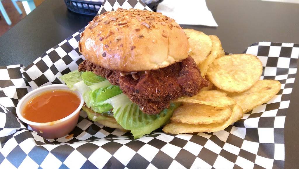 Lolas Handcrafted Sandwiches | restaurant | 16700 FM2493 #600, Tyler, TX 75703, USA | 9036305652 OR +1 903-630-5652