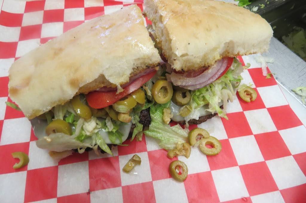 Grampa Tonys on Madeline Island | restaurant | 814 Fort Rd, La Pointe, WI 54850, USA | 7157473911 OR +1 715-747-3911