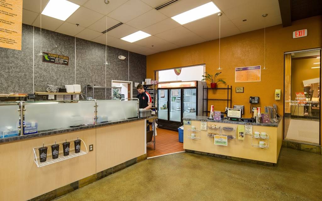Peppercinis Deli and Catering | meal delivery | 239 E 26th Ave, Anchorage, AK 99503, USA | 9072793354 OR +1 907-279-3354