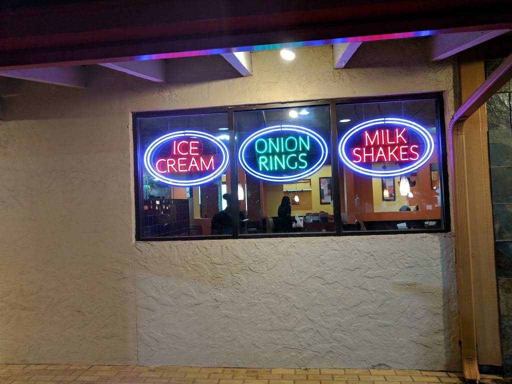 Showmars Little Rock | restaurant | 2540 Little Rock Rd, Charlotte, NC 28214, USA | 7043982240 OR +1 704-398-2240