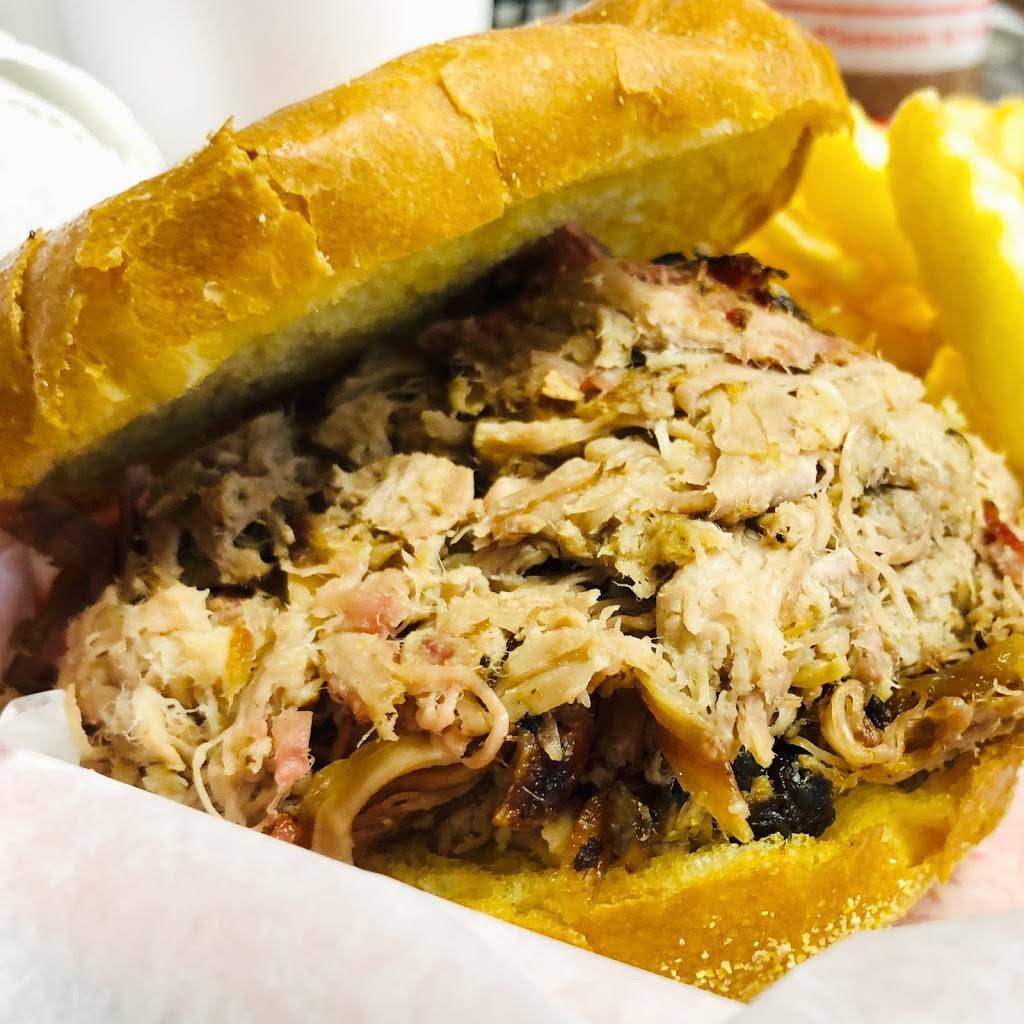Smokin PO Boys BBQ | restaurant | 67 W Athens St, Winder, GA 30680, USA | 6784259374 OR +1 678-425-9374