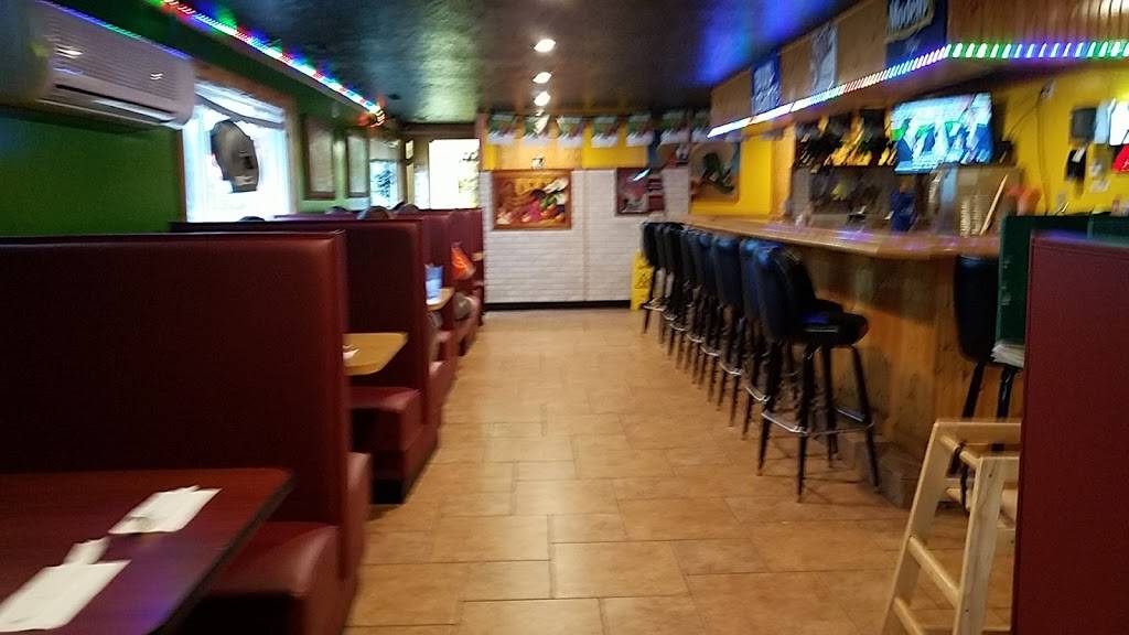 El Paso Mexican Restaurant | restaurant | 197 N Fayette St, El Paso, IL 61738, USA | 3095274404 OR +1 309-527-4404