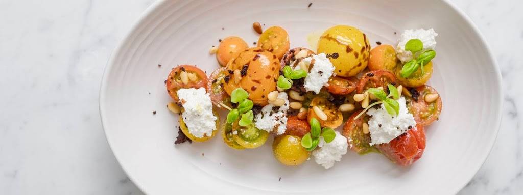 LOV | restaurant | 140 Promenade Du Centropolis, Laval, QC H7T 2Z6, Canada | 5142871155 OR +1 514-287-1155