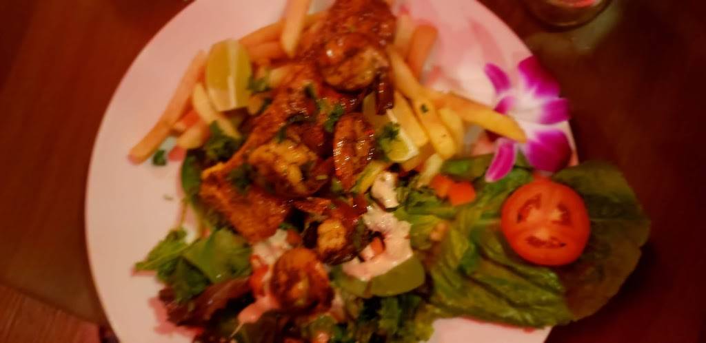 Volcano Bar & Restaurant | restaurant | 1 E 33rd St, Paterson, NJ 07514, USA | 9736896360 OR +1 973-689-6360