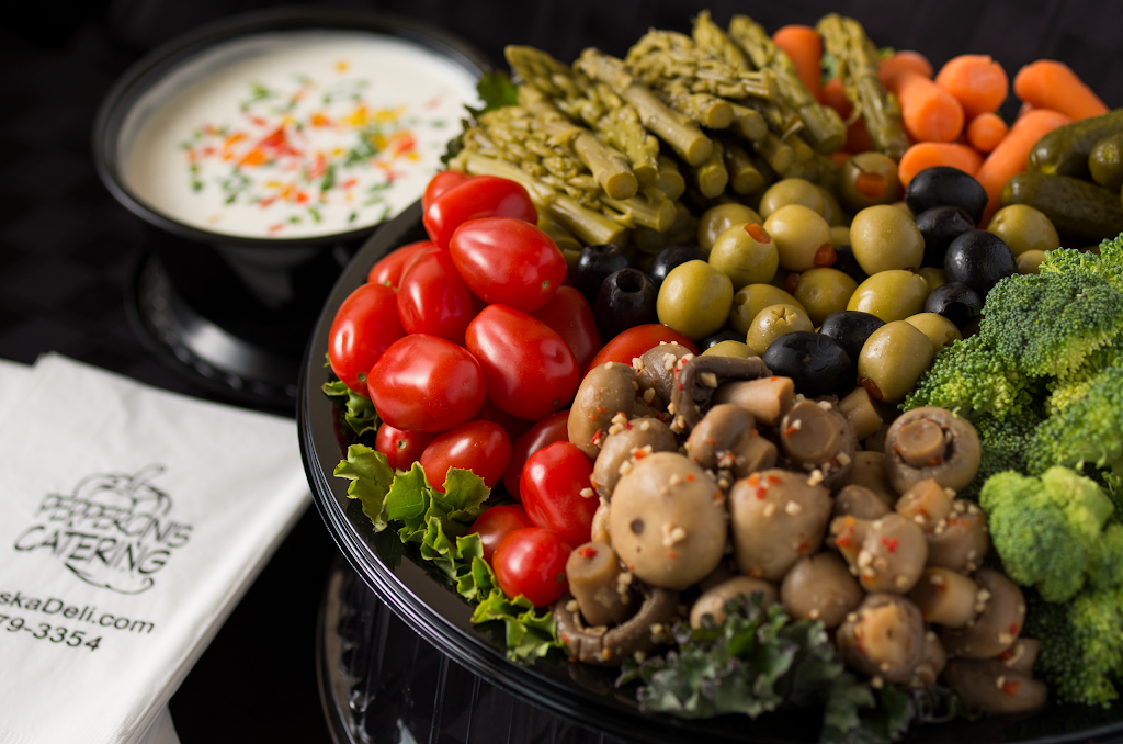 Peppercinis Deli and Catering | meal delivery | 239 E 26th Ave, Anchorage, AK 99503, USA | 9072793354 OR +1 907-279-3354