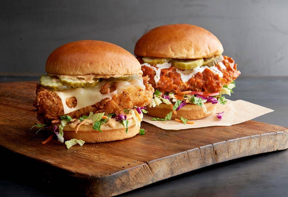 Buffalo Wild Wings | meal takeaway | 778 Freeport Ave, Elk River, MN 55330, USA | 7632419464 OR +1 763-241-9464