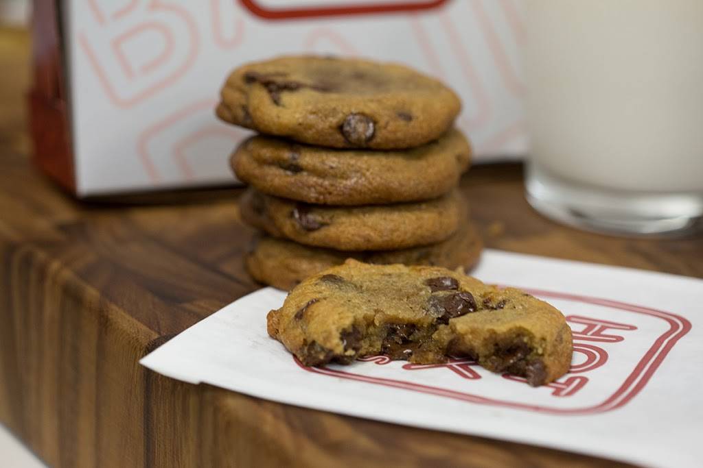 Hot Box Cookies | bakery | 9 N Central Ave, Clayton, MO 63105, USA | 3143968682 OR +1 314-396-8682