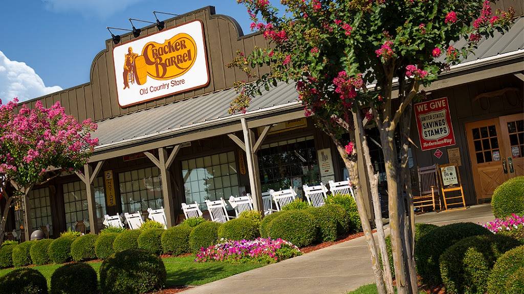Cracker Barrel Old Country Store | restaurant | 3304 Clark Ln, Columbia, MO 65202, USA | 5734749977 OR +1 573-474-9977