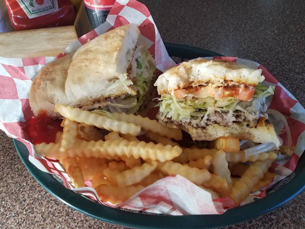 Grampa Tonys on Madeline Island | restaurant | 814 Fort Rd, La Pointe, WI 54850, USA | 7157473911 OR +1 715-747-3911