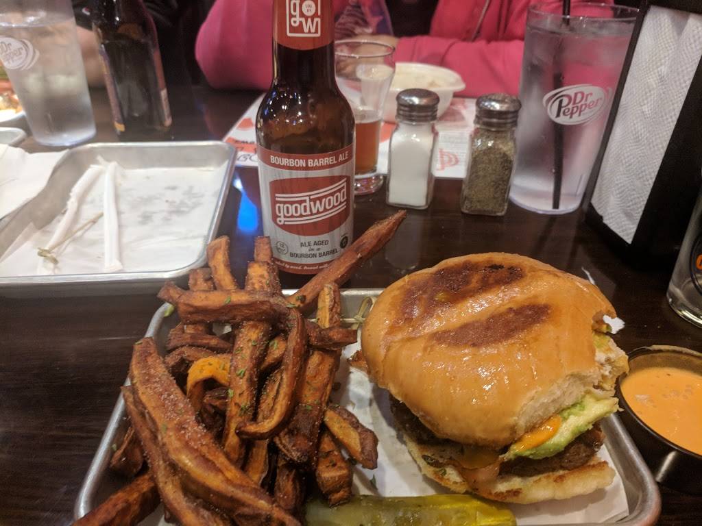 Oscars Breakfast, Burgers & Brews | restaurant | 6007 US-60 Suite 220, Barboursville, WV 25504, USA | 3049486916 OR +1 304-948-6916
