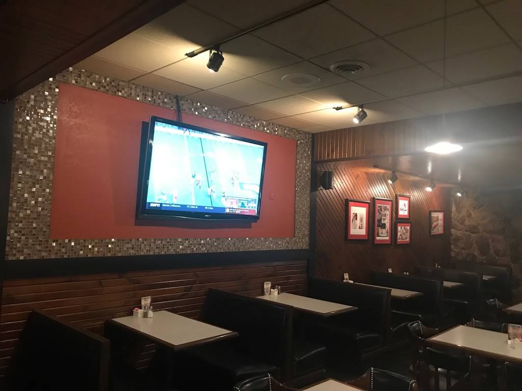 Barrel Bar | restaurant | 1200 E South St, Hastings, NE 68901, USA | 4024639158 OR +1 402-463-9158