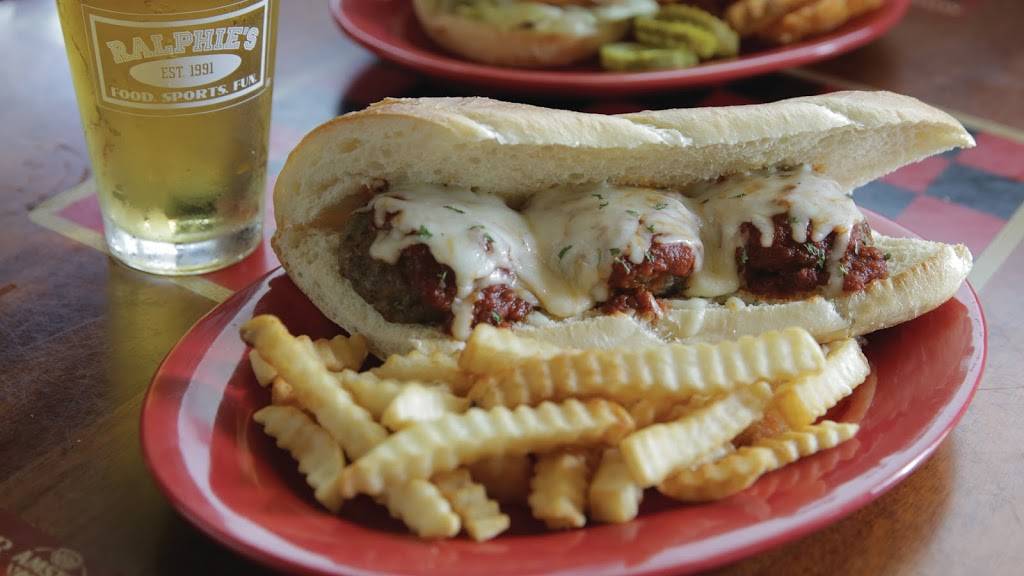 Ralphies Sports Eatery | restaurant | 451 Portland Way N, Galion, OH 44833, USA | 4194622770 OR +1 419-462-2770