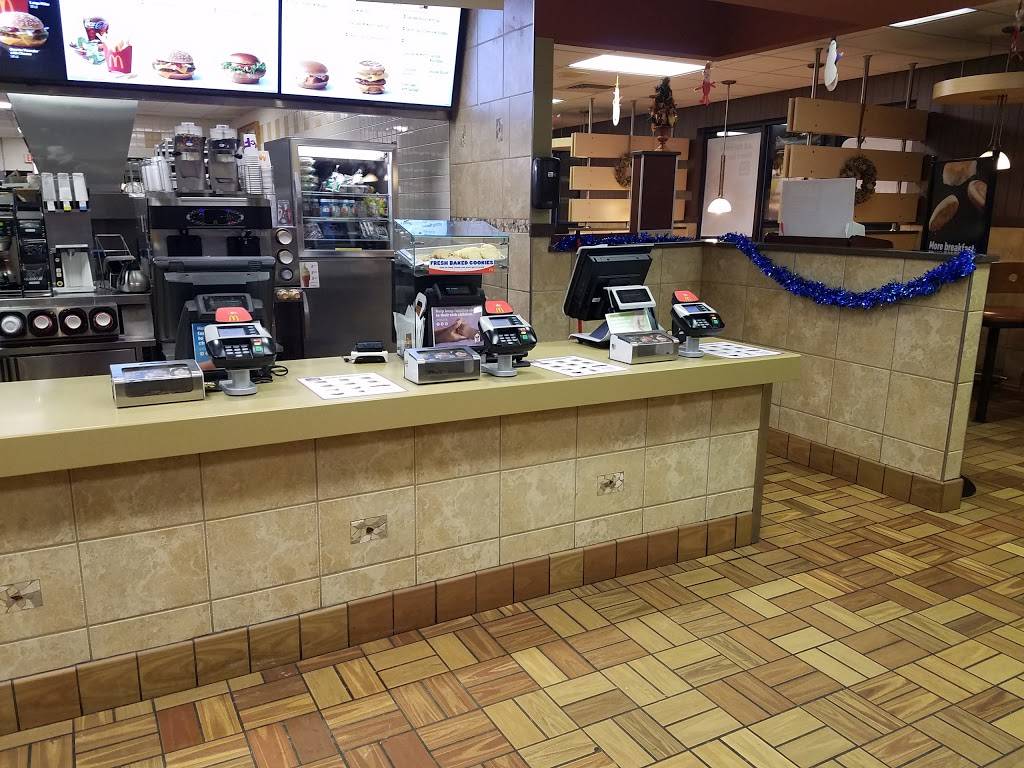 McDonalds | cafe | 25008 US-11, Hallstead, PA 18822, USA | 5708794445 OR +1 570-879-4445
