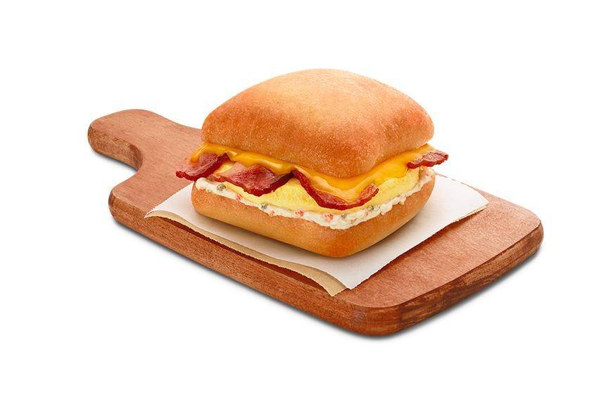 7-Eleven | bakery | 3411 Dallas Dr, Marlow Heights, MD 20748, USA | 3014236593 OR +1 301-423-6593