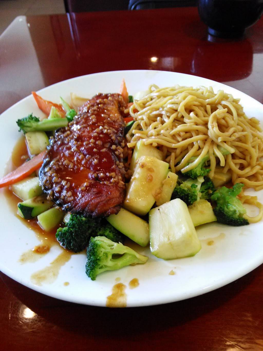 Fuji Mountain Steak House | restaurant | 4237 Branch Ave, Temple Hills, MD 20748, USA | 3018998666 OR +1 301-899-8666
