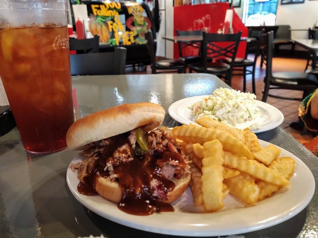 Kens Barbeque | restaurant | 2675 2nd Ave E, Oneonta, AL 35121, USA | 2052747267 OR +1 205-274-7267