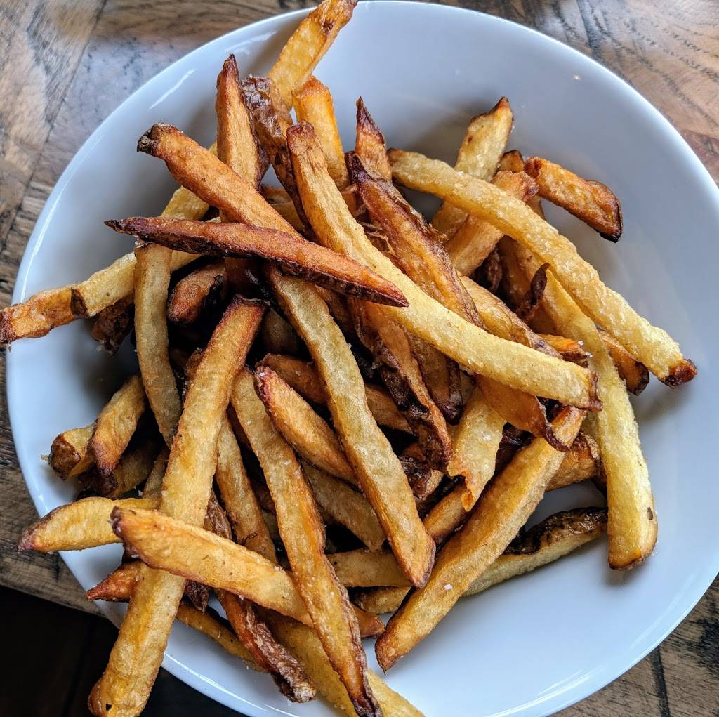 Bunkers Wharf Restaurant | restaurant | 260 E Schoodic Dr, Birch Harbor, ME 04613, USA | 2079639111 OR +1 207-963-9111