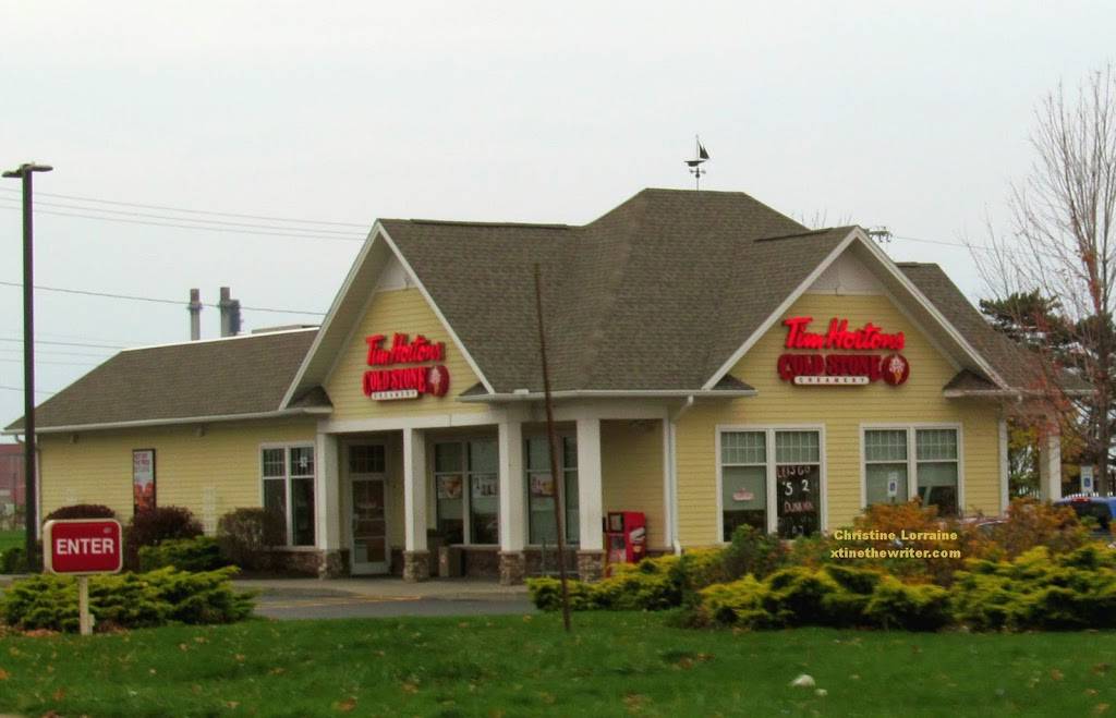 Cold Stone Creamery | bakery | 92 Lake Shore Dr E, Dunkirk, NY 14048, USA | 7163636450 OR +1 716-363-6450