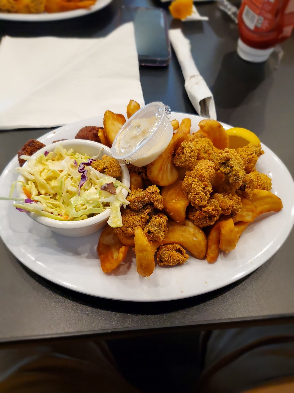 Mandezs Seafood Bar & Grill - YOUNGSVILLE LOCATION | restaurant | 1821 Chemin Metairie Rd, Youngsville, LA 70592, USA | 3375734219 OR +1 337-573-4219