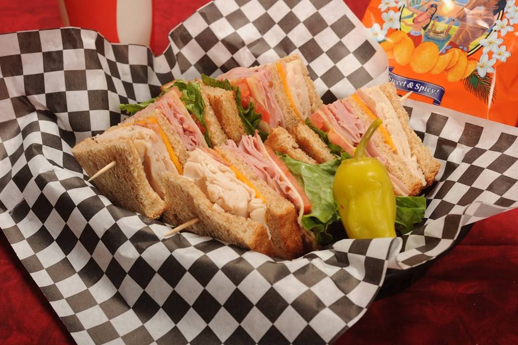 Peppercinis Deli and Catering | meal delivery | 239 E 26th Ave, Anchorage, AK 99503, USA | 9072793354 OR +1 907-279-3354