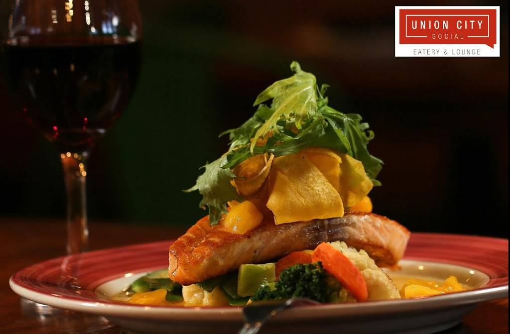 Union City Social Eatery & Lounge | restaurant | 414 38th St, Union City, NJ 07087, USA | 2018668115 OR +1 201-866-8115