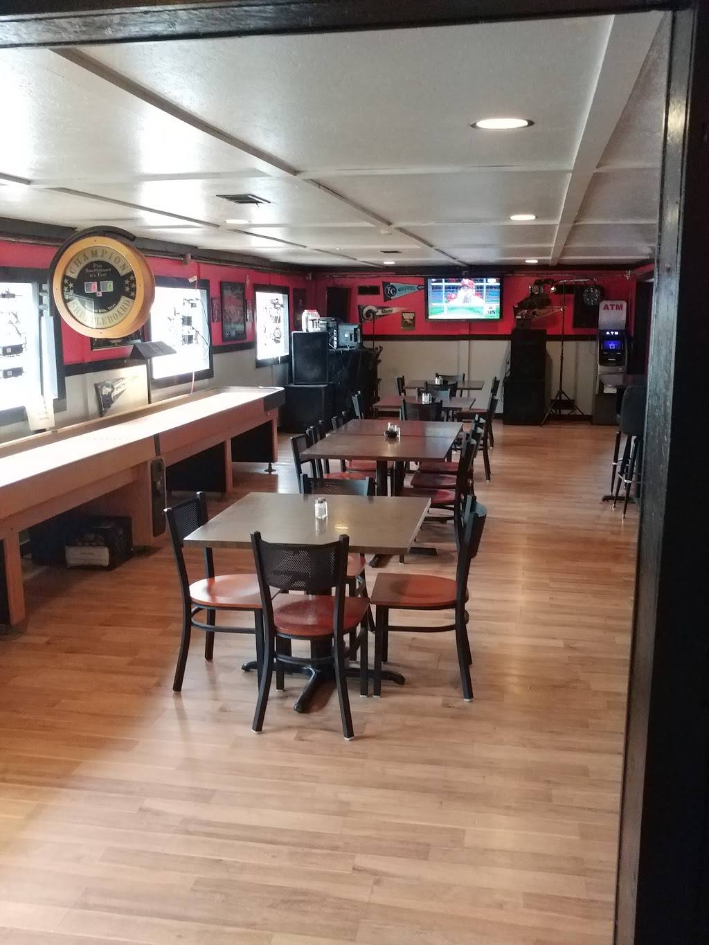 Rocky Top Sports Bar And Grill | restaurant | 16384 Hwy O, Gravois Mills, MO 65037, USA | 5733723399 OR +1 573-372-3399