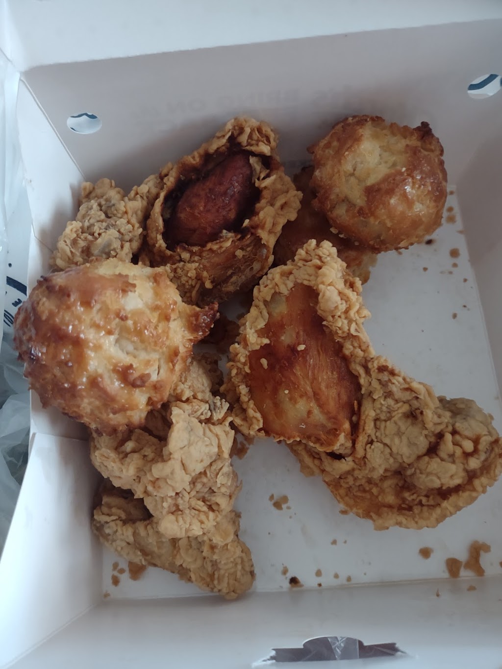 Churchs Chicken | restaurant | 123 W Main St, Uvalde, TX 78801, USA | 8302786867 OR +1 830-278-6867