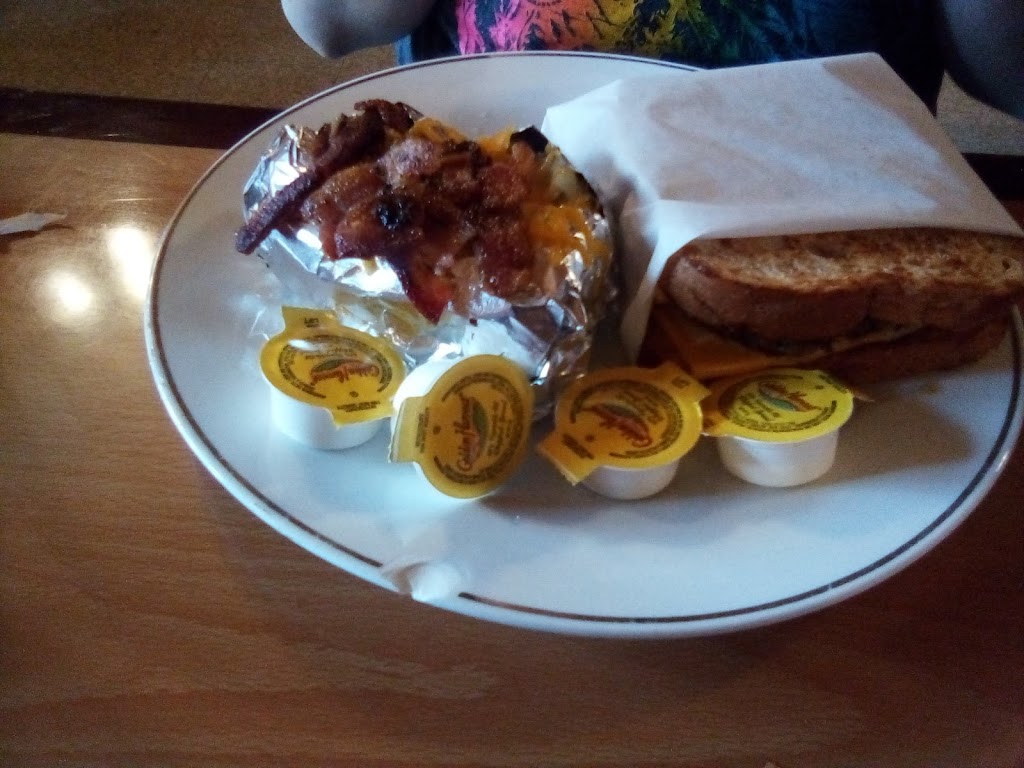 Tiptons Diner | restaurant | 132 Commercial Ave, Anson, TX 79501, USA | 3258232444 OR +1 325-823-2444