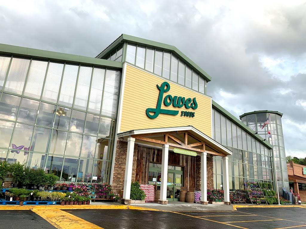 Lowes Foods of Clemmons | bakery | 2501 Lewisville Clemmons Rd, Clemmons, NC 27012, USA | 3367661608 OR +1 336-766-1608