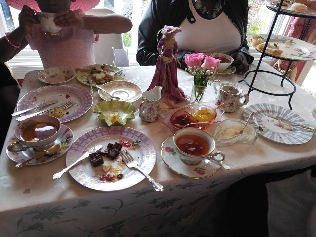 High Tea With Gerri | restaurant | 144 Old McHenry Rd, Long Grove, IL 60047, USA | 8479481724 OR +1 847-948-1724