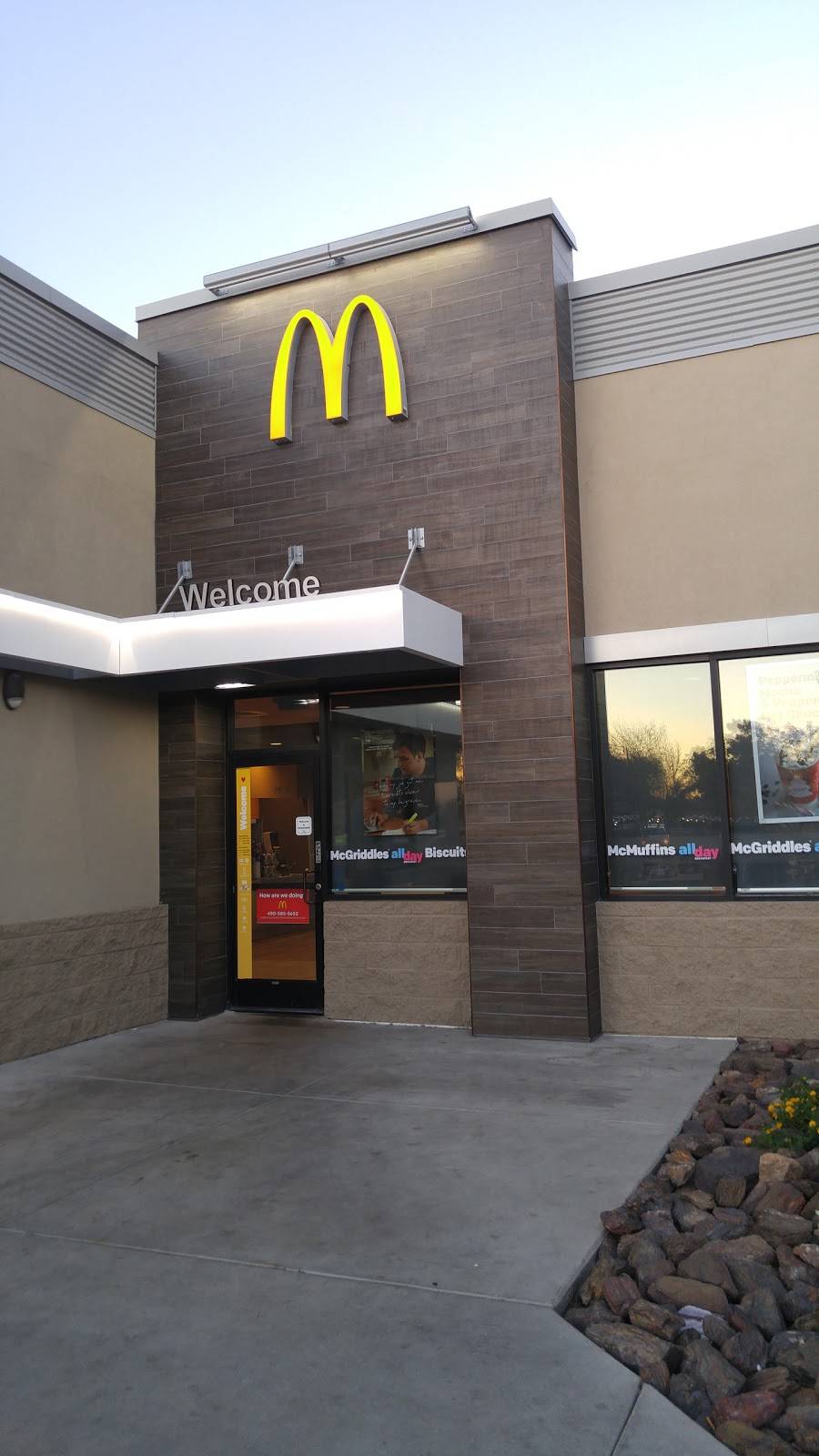McDonalds | cafe | 626 W Union Hills Dr, Phoenix, AZ 85027, USA | 6235809550 OR +1 623-580-9550