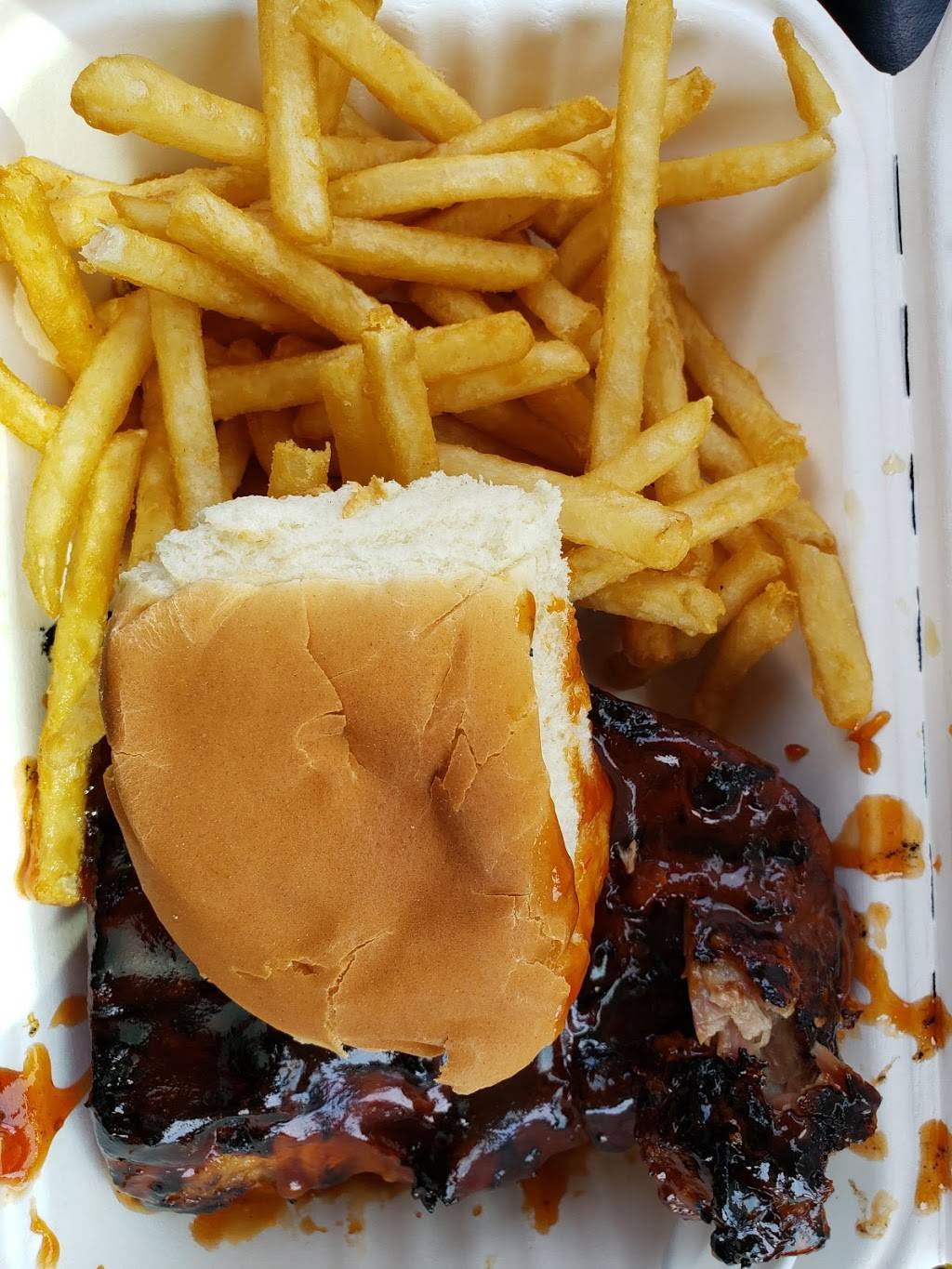 Chicken Shack Lincoln Park | meal takeaway | 1871 Dix Hwy, Lincoln Park, MI 48146, USA | 3133839500 OR +1 313-383-9500