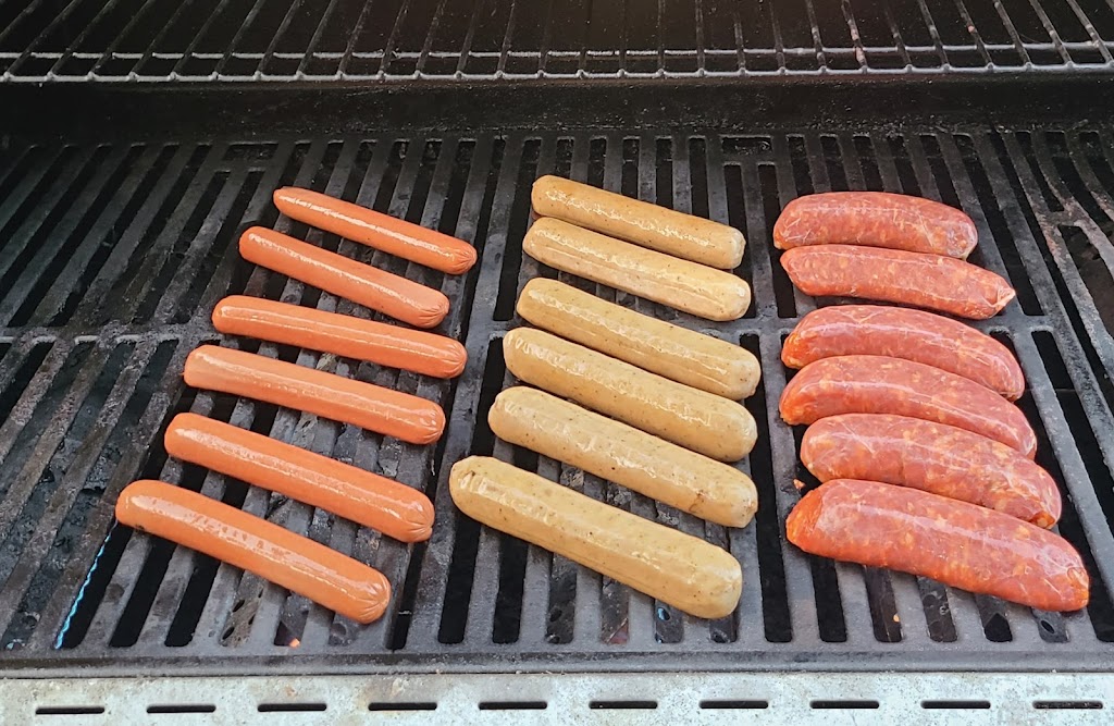 Hot Dog Cinema | meal takeaway | 119 Jewel St, Brooklyn, NY 11222, USA | 5102139842 OR +1 510-213-9842
