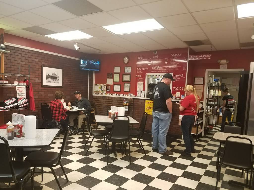 Smokin PO Boys BBQ | restaurant | 67 W Athens St, Winder, GA 30680, USA | 6784259374 OR +1 678-425-9374