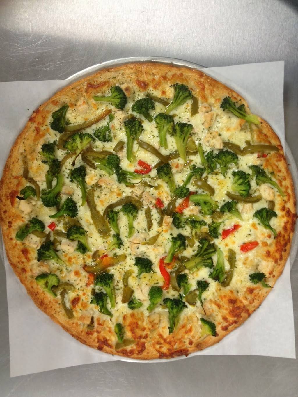 Tim & Bonnies Pizza | restaurant | 8 Bristol Ln, Ellicottville, NY 14731, USA | 7166999021 OR +1 716-699-9021